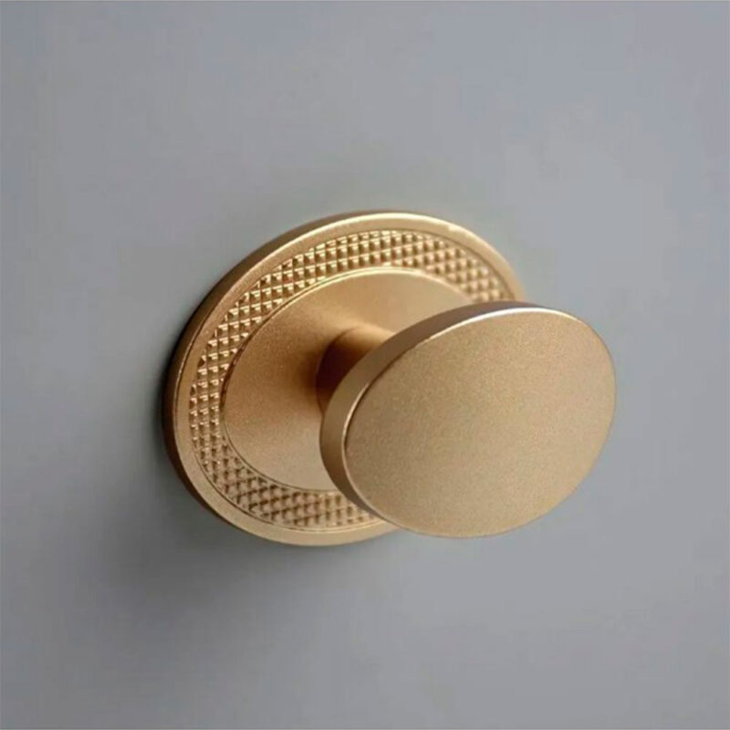 Puxador Beetle com Base Granada Dourado – Zen Design